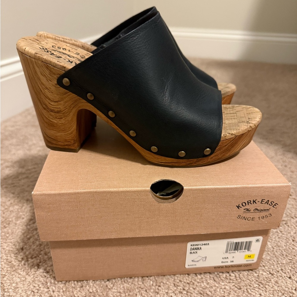 Kork-Ease Black Leather Danika Mules with Wooden Heel-Size 7